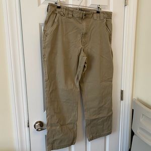 Men’s khaki pants